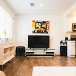 Cozy Koreatown 1 Bedroom Modern Furnished Free Parking
