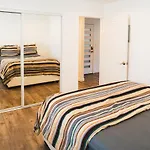 Cozy Koreatown 1 Bedroom Modern Furnished Free Parking